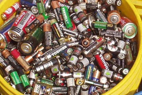 废旧ups电源回收√电瓶回收厂家价格-关于废电池的回收